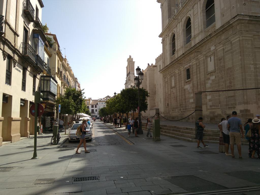 Malhara Apartment Sevilla Bagian luar foto